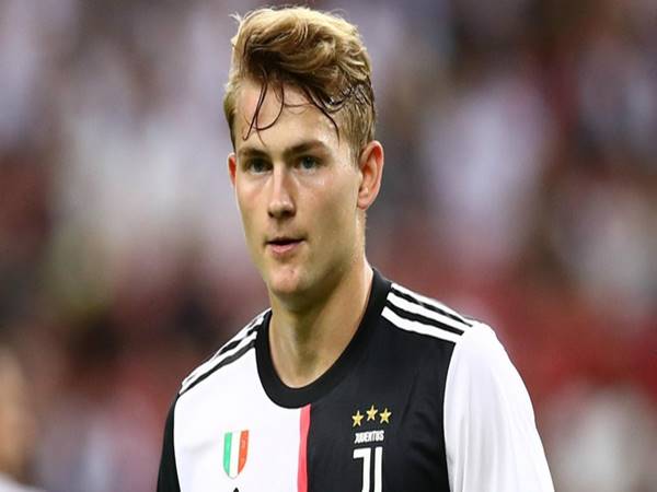 Manchester United dùng chiêu lạ để chiêu mộ Matthijs de Ligt