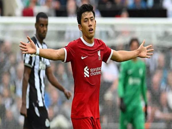 Bóng đá Anh 30/8: Fan Liverpool chê tân binh Endo